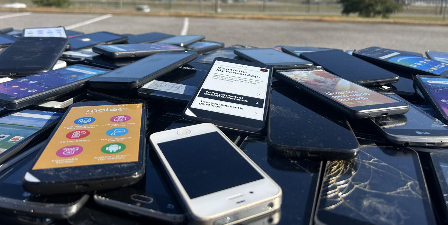 mobiles.jpg